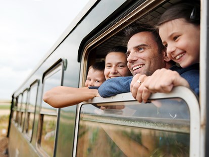 Ausflug mit Kindern - Alter der Kinder: 2 bis 4 Jahre - Familienausflüge mit dem Reblaus Express - Bahnerlebnis Reblaus Express