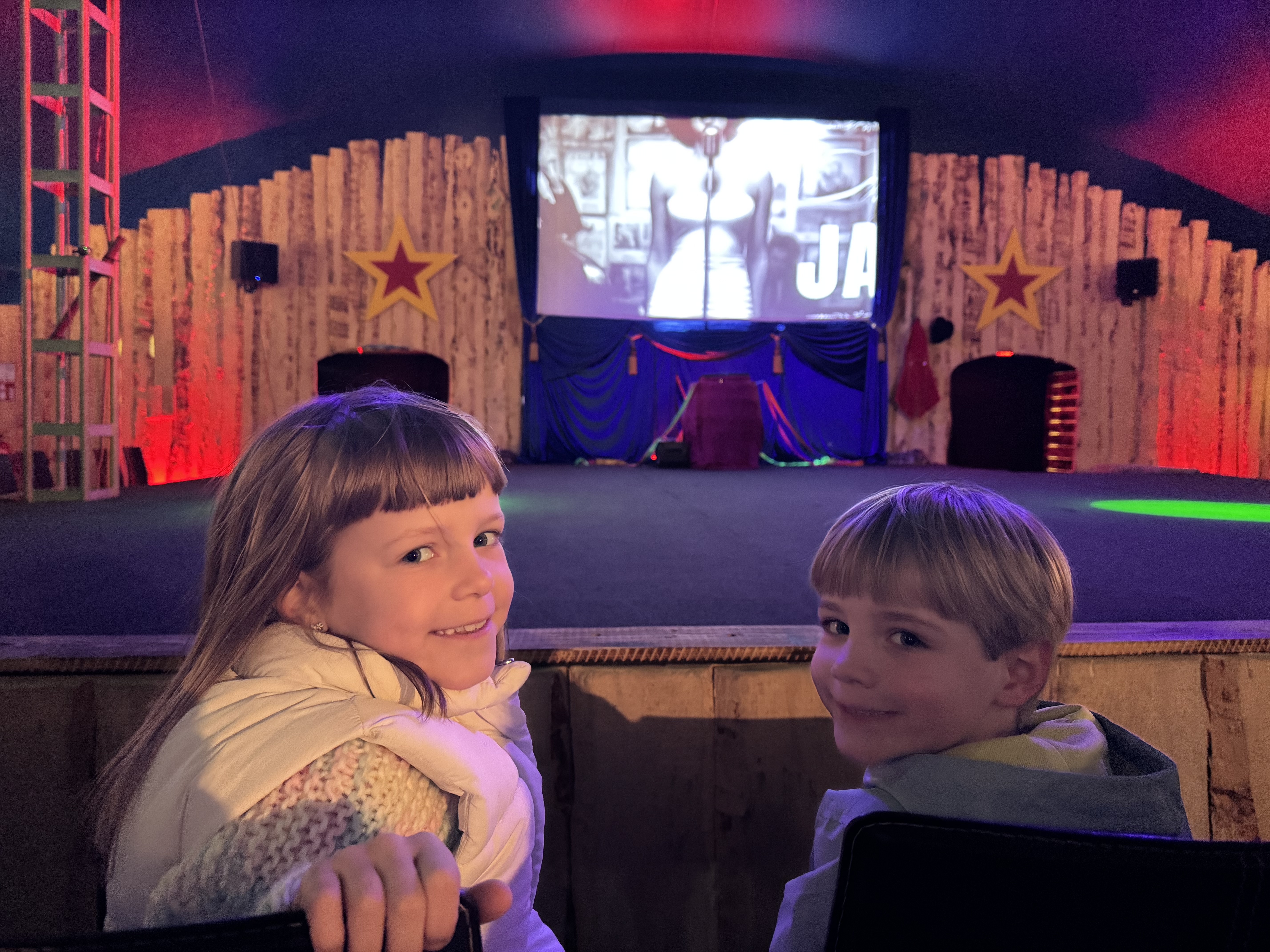 IKUNA_Circus_Children