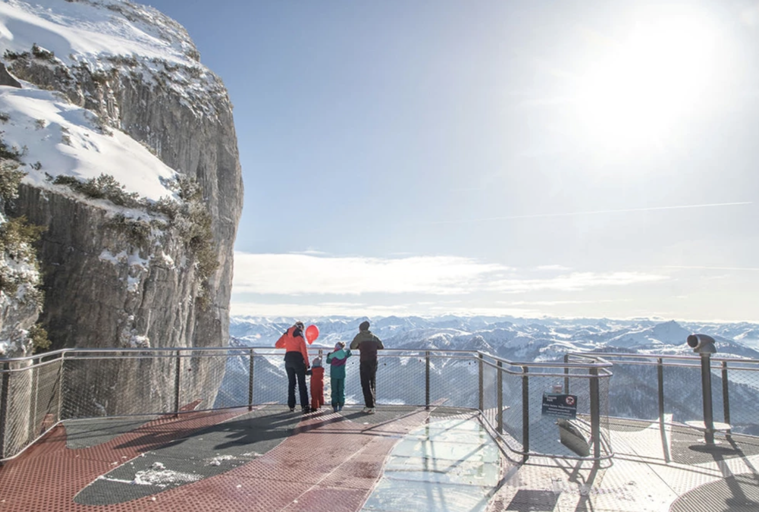 Vue depuis la plateforme d'observation et le coquillage panoramique