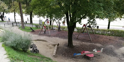 Ausflug mit Kindern - Umgebungsschwerpunkt: Fluss - Kleinberg (Nußdorf am Haunsberg) - Spielplatz Franz-Josef-Kai