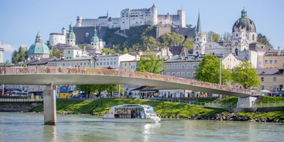 Ausflug mit Kindern - Umgebungsschwerpunkt: Fluss - Kleinberg (Nußdorf am Haunsberg) - Salzburg Stadt Schiff-Fahrt