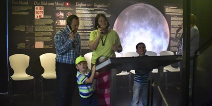 Ausflug mit Kindern - Ausflugsziel ist: eine kulturelle Einrichtung - Birkfeld - Der Mond - Kräftereich St. Jakob im Walde