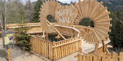 Ausflug mit Kindern - Themenschwerpunkt: Spielen - PLZ 8924 (Österreich) - Muffel Walk mit bester Aussicht ins Mufflon Gehege - Der Wilde Berg Mautern