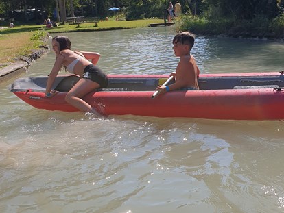 Ausflug mit Kindern - Kinderwagen: vollständig geeignet - Edlbach - Bootsfahrt - Wassererlebnispark Im Gesäuse