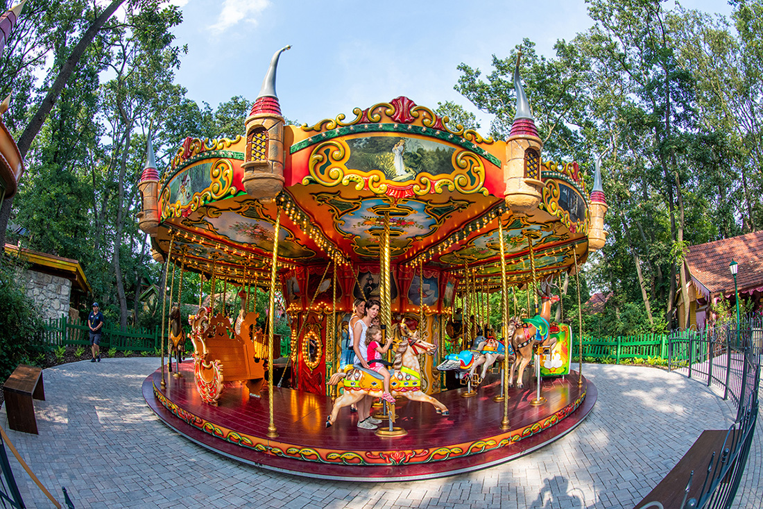 Ausflug mit Kindern - Laxenburg - Märchenkarussell - Familypark