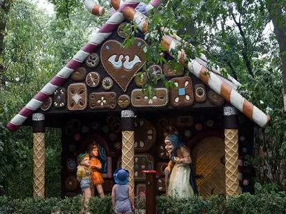 Ausflug mit Kindern - Märchenwald - Familypark