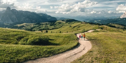 Trip with children - Abtei (Trentino-Südtirol) - Leichte Wanderung am Pralongiá - Bioch – Arlara Plateau