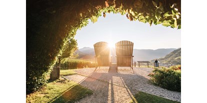 Ausflug mit Kindern - Dauer: unter einer Stunde - Südtirol - Wunderschöner Sonnenaufgang bei den Trauttmansdorffer Thronsessel in Algund.  - Trauttmansdorffer Thronsessel
