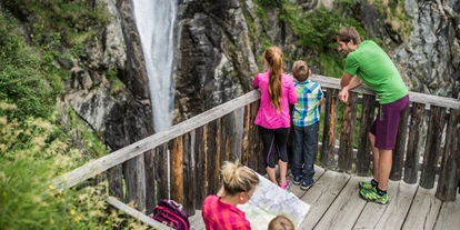 Viaggio con bambini - Steinhaus (Trentino-Südtirol) - Familienwanderung zum Klammbach Wasserfall