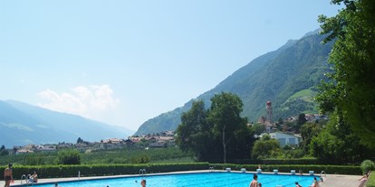 Ausflug mit Kindern - sehenswerter Ort: Wahrzeichen - Trentino-Südtirol - Freibad Partschins