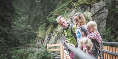 Ausflug mit Kindern - outdoor - Sarntal - Wanderung in der Gilfenklamm