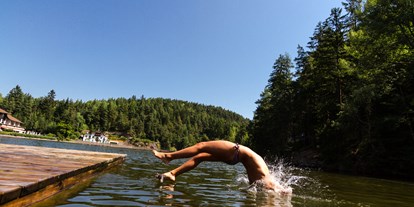 Ausflug mit Kindern - Dauer: unter einer Stunde - Algund - Badespaß am Wolfsgrubener See
 - Wolfsgrubener See