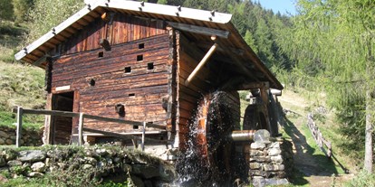 Ausflug mit Kindern - Witterung: Schnee - Klausen (Trentino-Südtirol) - Familienwanderung Mühlenlehrpfad