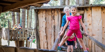 Ausflug mit Kindern - Freizeitpark: Vergnügungspark - Wanderdorf La Val - Naturerlebnisweg PanaRaida in Gröden/Val Gardena