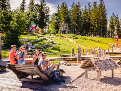 Trip with children - Ausflugsziel ist: ein Freizeitpark - Austria - Holzknechtland & Biberwasser & WALD8erBAHN