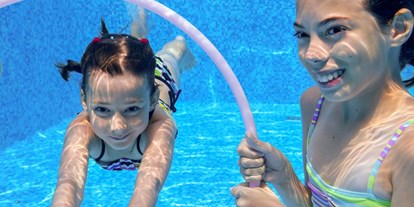 Ausflug mit Kindern - Alter der Kinder: 1 bis 2 Jahre - Vilpian - Schwimmbad St. Martin