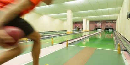 Ausflug mit Kindern - Preisniveau: günstig - Schlanders - Hallen- und Freibad im Sport- und Gesundheitszentrum Sportwell