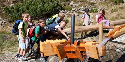 Ausflug mit Kindern - Parkmöglichkeiten - Töll - Partschins - Urlesteig - Das Naturerlebnis im Sarntal, Herz Südtirols. - Urlesteig - das Naturerlebnis im Sarntal