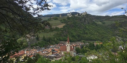Ausflug mit Kindern - sehenswerter Ort: Wahrzeichen - Trentino-Südtirol - Aussicht vom Dürerstein - Dürerstein in Klausen