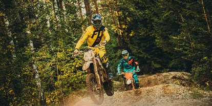 Ausflug mit Kindern - Höfling (Puch bei Weiz) - Elektro Motocross Action mit der KTM Freeride E - EMX-Park