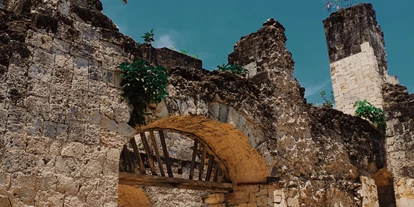 Ausflug mit Kindern - sehenswerter Ort: Ruine - Sankt Leonhard (Grödig) - Symbolbild für Ausflugsziel Burgruine Wartenfels. Keine korrekte oder ähnlich Darstellung! - Burgruine Wartenfels