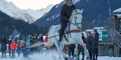 Ausflug mit Kindern - Witterung: Bewölkt - Davos Frauenkirch - Schlittenkjöring - Reitschule Davos