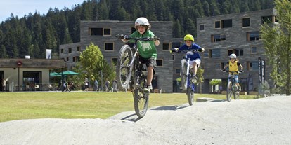Ausflug mit Kindern - Witterung: Schönwetter - Ostschweiz - Pumptrack Bergbahnen Laax