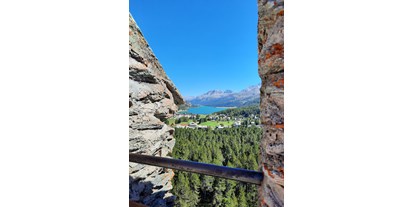 Ausflug mit Kindern - Alter der Kinder: über 10 Jahre - Graubünden - Aussicht vom Turmdach - Naturzentrum Torre Belvedere