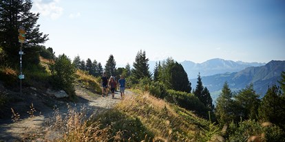 Ausflug mit Kindern - Schweiz - Wanderung zum Rot Tritt in Arosa. - Aussichtspunkt Rot Tritt