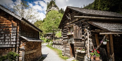 Ausflug mit Kindern - Umgebungsschwerpunkt: Berg - PLZ 8765 (Schweiz) - Dörfli Sankt Martin - Walsersiedlung Sankt Martin im Calfeisental