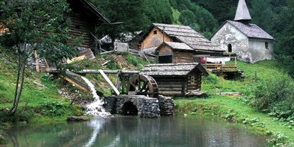 Ausflug mit Kindern - Ausflugsziel ist: ein Naturerlebnis - Glarus-Stadt - Walsersiedlung Sankt Martin im Calfeisental
