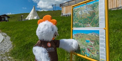 Ausflug mit Kindern - Freizeitpark: Erlebnispark - Bergün/Bravuogn - Henne Hanna, unser Maskottchen - Madrisa
