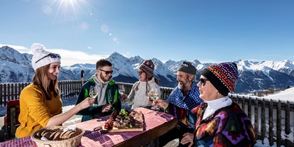 Ausflug mit Kindern - Restaurant - Samnaun Dorf - Berggastronomie - Skigebiet Scuol Motta Naluns