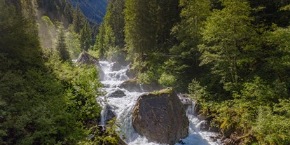 Ausflug mit Kindern - Themenschwerpunkt: Wasser - Wald am Arlberg - Der Sagenwanderweg (Sagenweg) vom Kristberg ins Silbertal