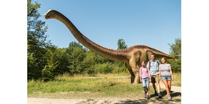 Ausflug mit Kindern - Witterung: Schönwetter - Feilsdorf - Diplodocus - Dinosaurierpark Teufelsschlucht