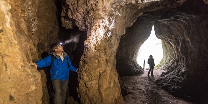 Ausflug mit Kindern - Ausflugsziel ist: ein Weg - Blankenheim (Euskirchen) - Buchenlochhöhle am Gerolsteiner Felsenpfad - Gerolsteiner Felsenpfad