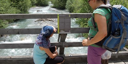 Ausflug mit Kindern - Ausflugsziel ist: ein Weg - Graubünden - Spannende Schnitzeljagd für jung und alt. - Chatscha Jaura