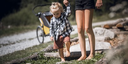 Ausflug mit Kindern - Alter der Kinder: 2 bis 4 Jahre - Töll - Partschins - Barfußweg Ratschings mit Kneippbecken