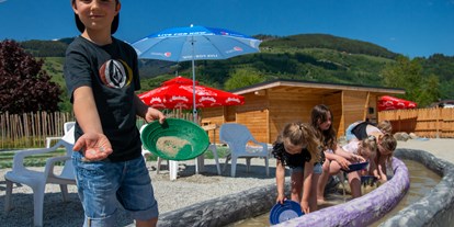 Ausflug mit Kindern - erreichbar mit: Auto - Wörth (Rauris) - Goldwaschen und Edelsteine schürfen - DAS Erlebnis für Klein und Groß - Edelsteinpark Niedernsill