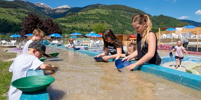 Ausflug mit Kindern - Themenschwerpunkt: Wasser - PLZ 5760 (Österreich) - Mit Freunden auf Entdeckungsreise im Edelsteinpark Niedernsill - Edelsteinpark Niedernsill
