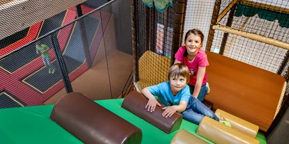 Ausflug mit Kindern - Schatten: vollständig schattig - Trostberg - Indoorhalle Oberreith