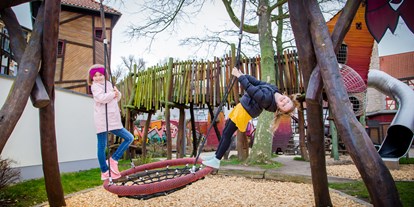 Ausflug mit Kindern - Parkmöglichkeiten - Thüringen - Nestschaukel  - Kindererlebniswelt Rumpelburg