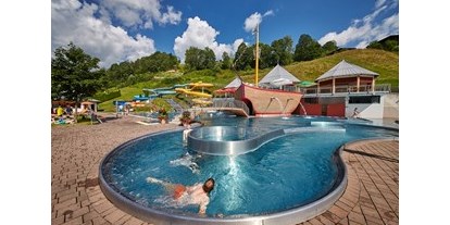Ausflug mit Kindern - Bad: Schwimmbad - PLZ 6383 (Österreich) - Erlebnisbad Käpt'n Hook