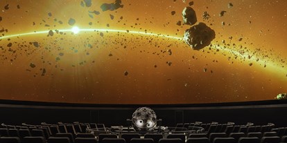 Ausflug mit Kindern - Sydower Fließ - Asteroiden und Frühes Sonnensystem im Planetariumssaal des Zeiss-Großplanetarium ©SPB-Natalie-Toczek - Zeiss-Großplanetarium Berlin