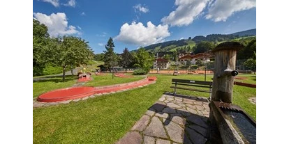 Ausflug mit Kindern - Oberndorf in Tirol - Minigolf Saalbach