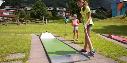 Trip with children - Ausflugsziel ist: ein Spielplatz - Vorderkleinarl - Minigolfplatz Flachau