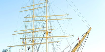 Ausflug mit Kindern - Ausflugsziel ist: eine Schifffahrt - Museumsschiff RICKMER RICKMERS