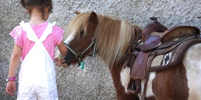 Ausflug mit Kindern - Ausflugsziel ist: ein Schaubetrieb - Zettin - Ponyhof KlippKlapp