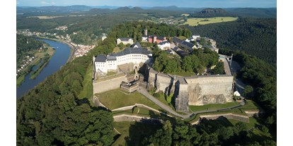 Ausflug mit Kindern - Kindergeburtstagsfeiern - Sächsische Schweiz - Luftbild der Festung Königstein von Westen - Festung Königstein