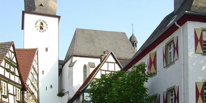 Ausflug mit Kindern - Möhnesee - Symbolbild für Ausflugsziel Stadtkapelle St. Georg (Nordrhein-Westfalen). - Stadtkapelle St. Georg